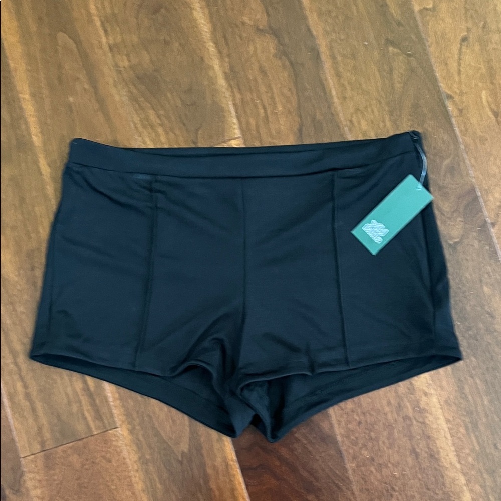 NWT Wild Fable Ponte Pleated Micro Hot Shorts Size Large